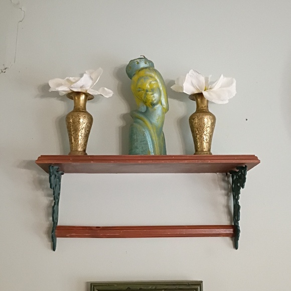 Vintage Ornate Brass Vases with Intricate Design - Picture 8 of 8